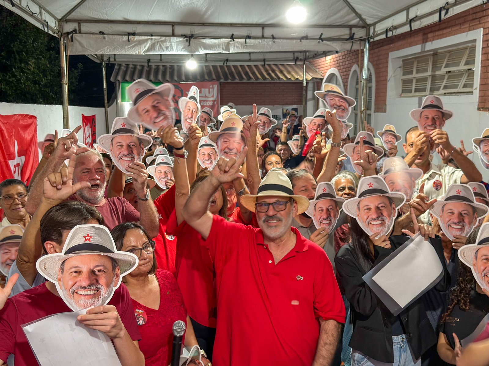 Apoiadores de Delúbio Soares reunidos em Goiás